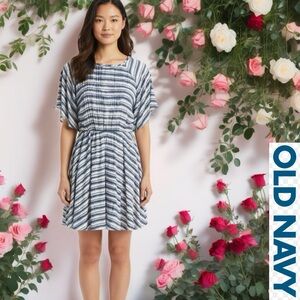 Old Navy Navy and White Patterned Dress